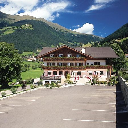 Hotel Klotz San Leonhard in Passeier Exteriör bild