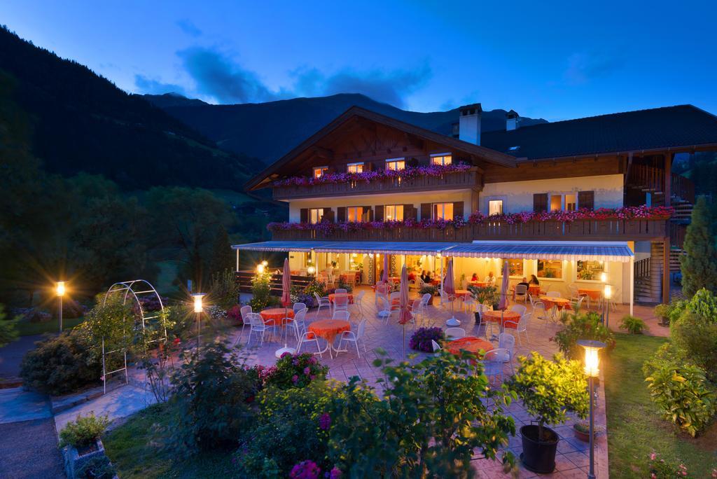 Hotel Klotz San Leonhard in Passeier Exteriör bild